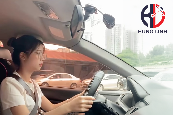 Học viên nữ chinh phục sân sa hình – Buổi học 26/4 đầy quyết tâm
