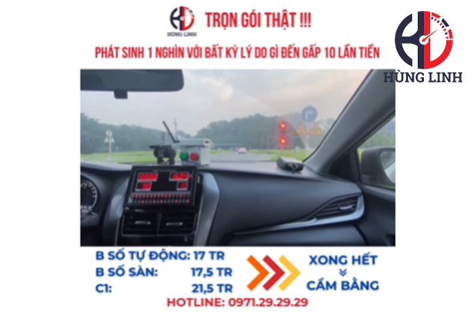 Hướng dẫn sa hình trên xe thiết bị trong buổi tập trước kỳ sát hạch, giúp học viên tự tin hơn khi thi